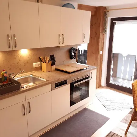 Appartement In Altschonau Mit Grill Und Garten Neuschönau